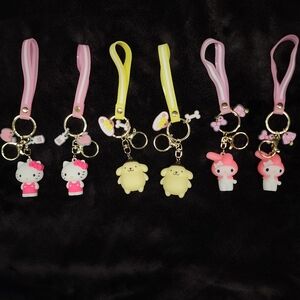 Hello Kitty And Friends Keychains